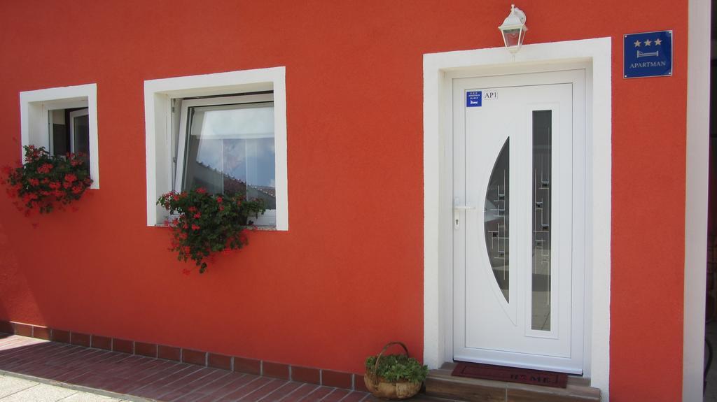 Apartment Marin Ogulin Exterior photo